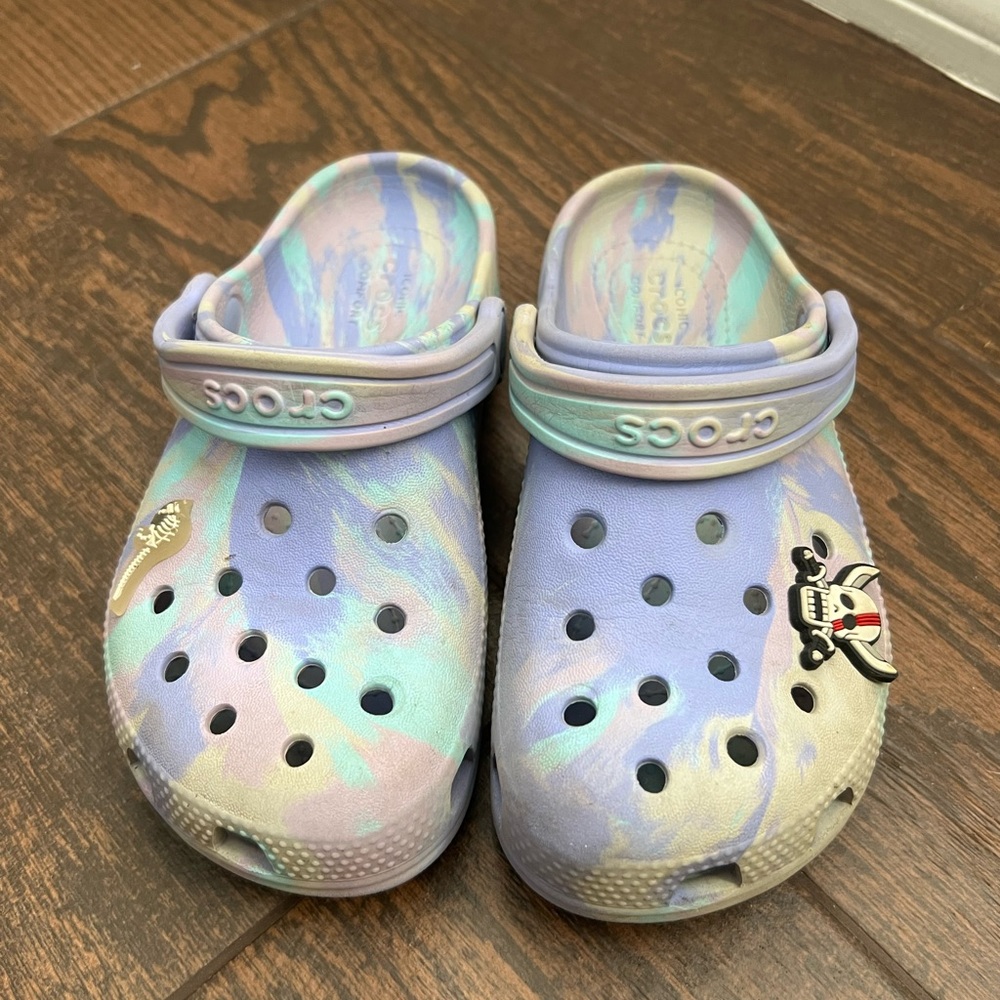 CROCS Kids Tie-Dye Lavender Mint Purple Clogs Water Shoes
